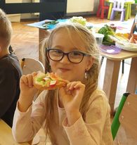 Robimy  zdrowe kanapki.