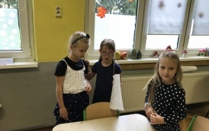 Dzieci podczas zabaw i zajęć w Baśniowej Krainie w pierwszych dniach nowego roku szkolnego. (4)