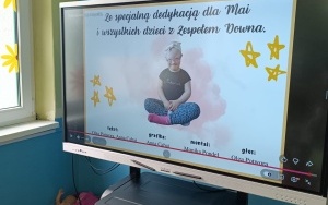 Kolorowa skarpetka 23